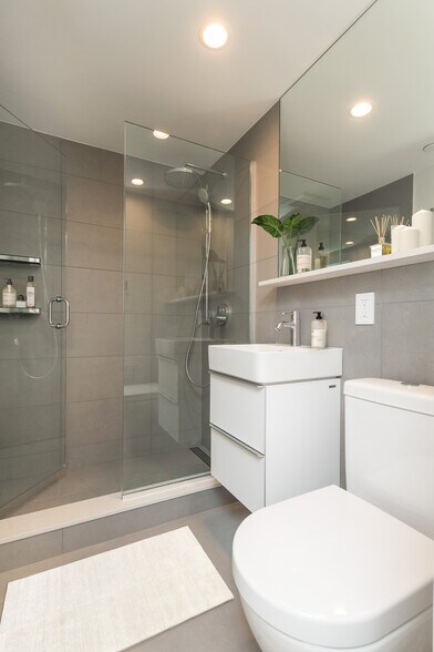 Building Photo - 461 Massachusetts Ave