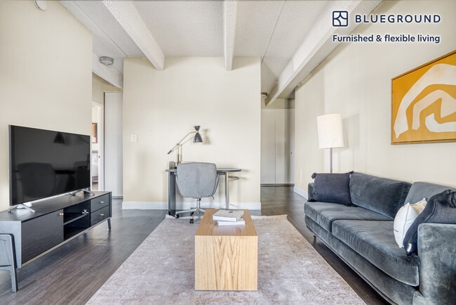 Building Photo - 10 Emerson St