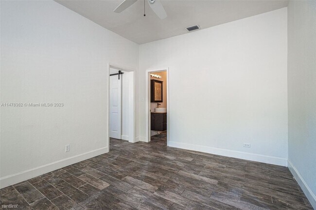 Building Photo - 3 br, 3 bath House - 3452 Margaret St