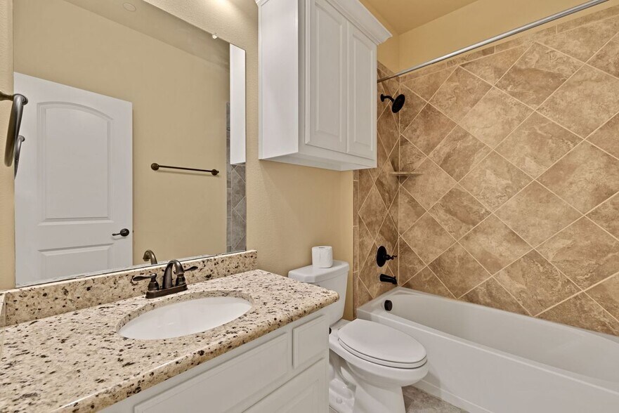 Building Photo - 1224 Pebblebrook Dr