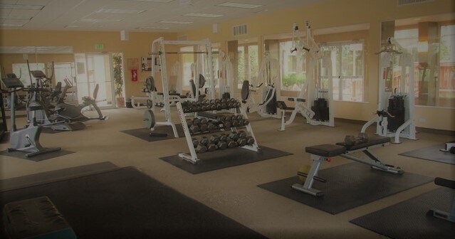 Building Photo - 860 W Moorhead Cir