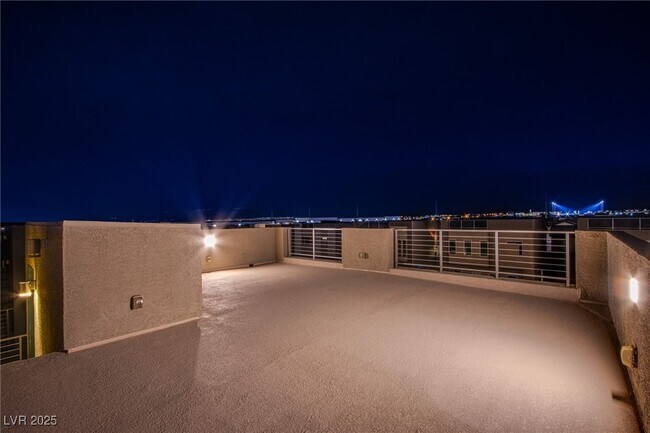 Building Photo - 8040 Haywood Estate Ave