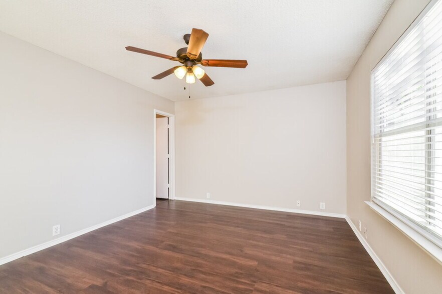 Building Photo - 3309 Teasbend Ct