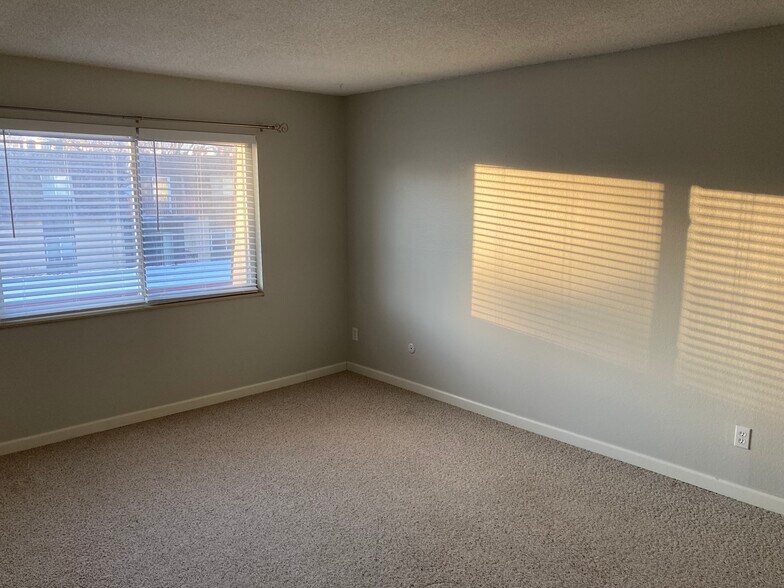 Building Photo - 7755 E Quincy Ave