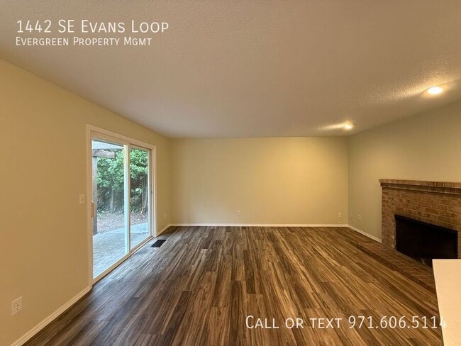 Building Photo - 1442 SE Evans Loop