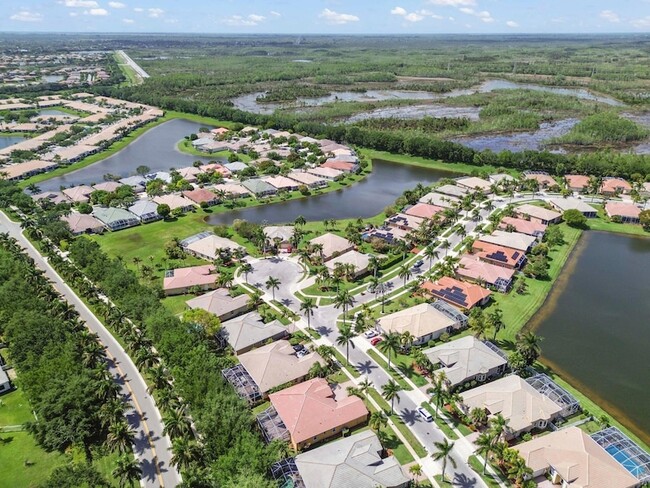 Building Photo - 2464 Sailfish Cove Dr