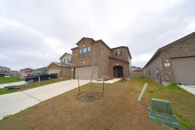 Building Photo - Beautiful Home Now Available in Miller Ran...