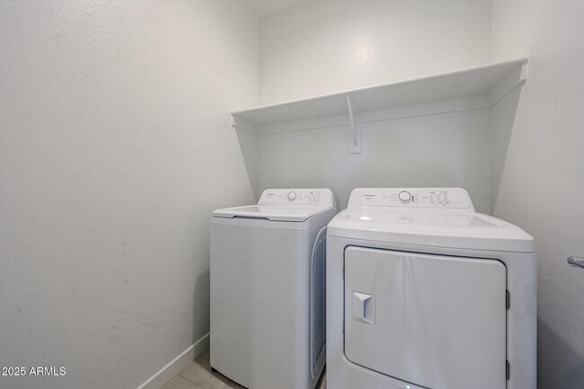 Building Photo - 17356 W Smoketree Dr