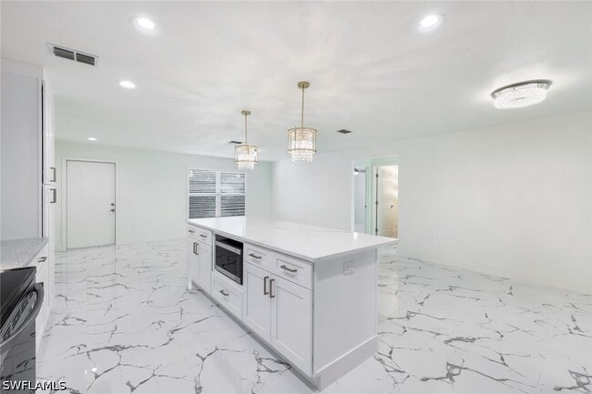 Building Photo - 6031 MacBeth Ln