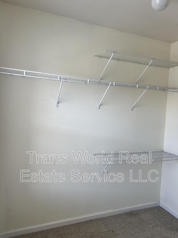 Building Photo - 9821 Alger Trce