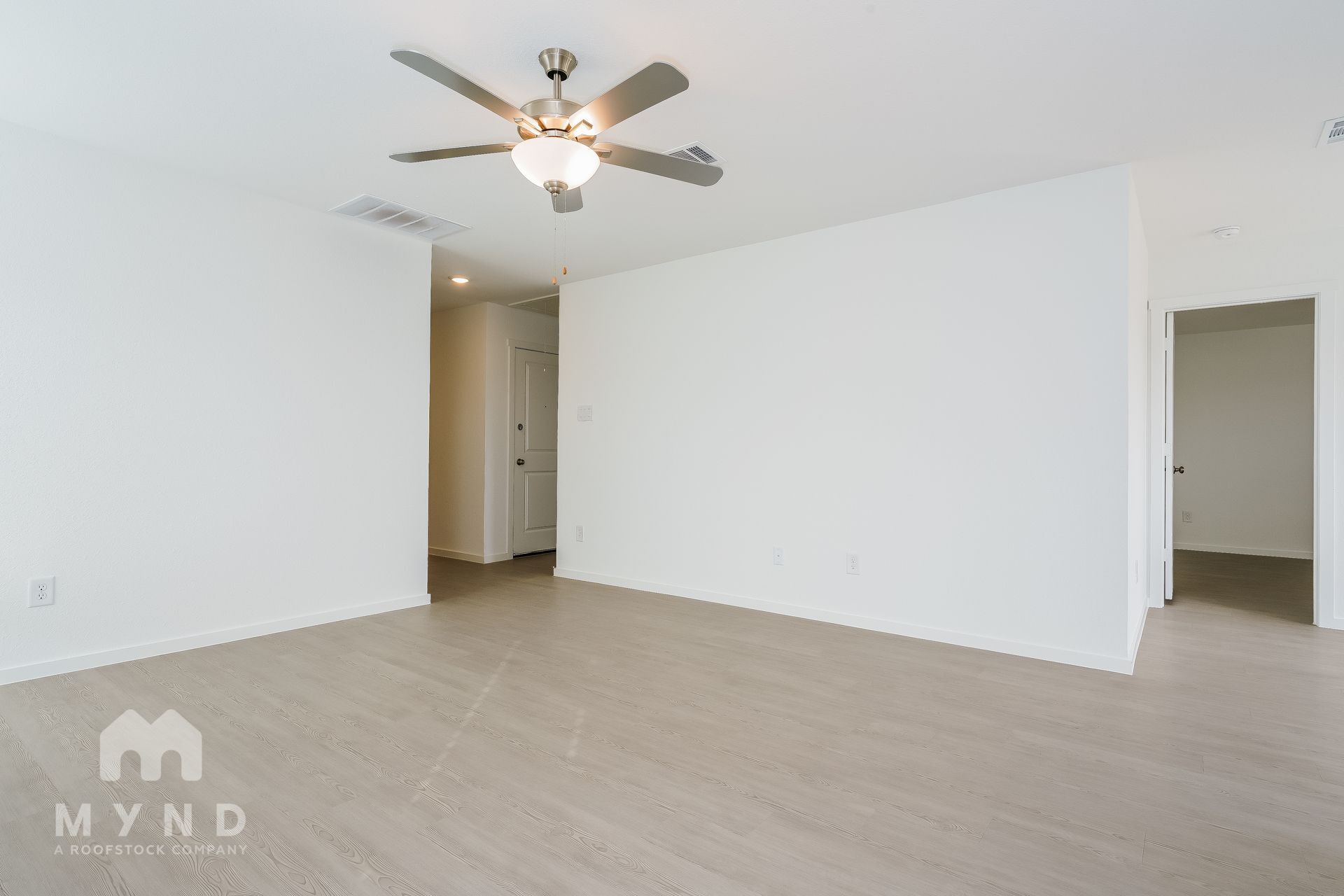 Building Photo - 2749 Ctr Crk Ln