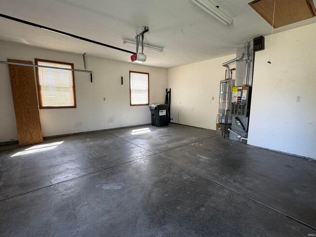 Building Photo - 6155 Glacier Dr
