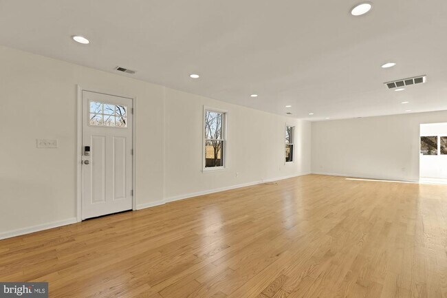 Building Photo - 4606 40th St