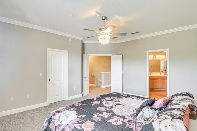 Building Photo - 25 Riverview Bend N