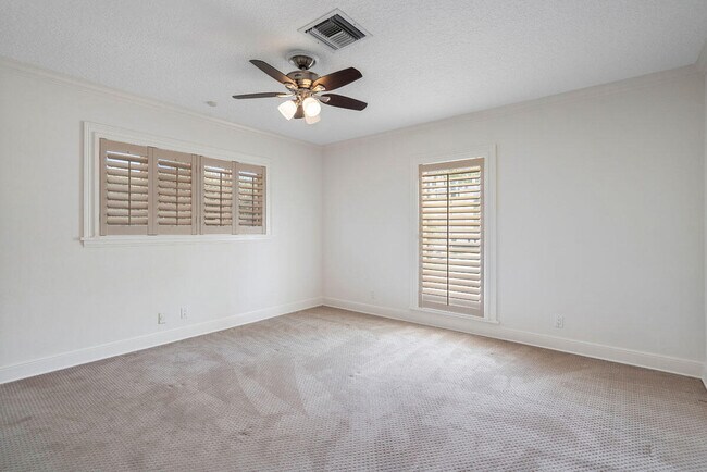 Building Photo - 263 S Maya Palm Dr