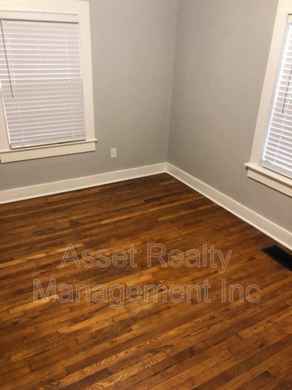 Building Photo - 3730 Speedway Cir