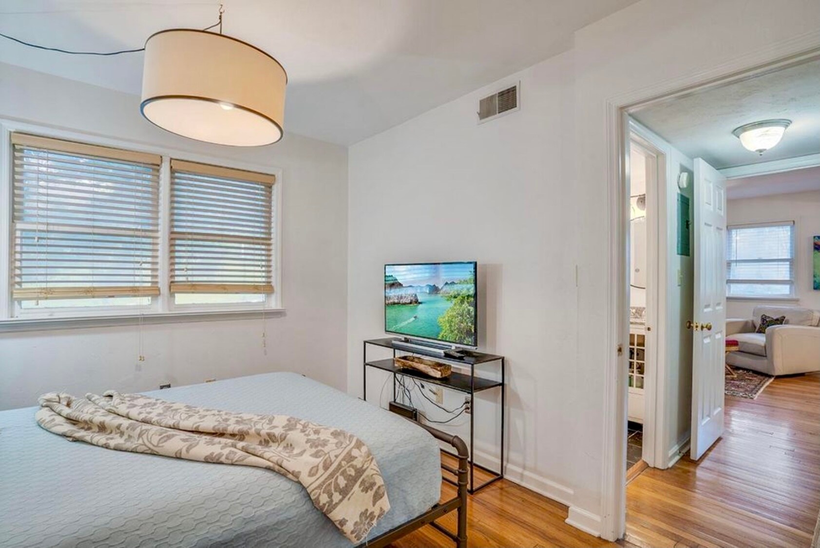 Building Photo - 360 S Franklin Blvd