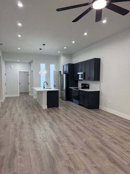 Building Photo - 6 Seton Pl