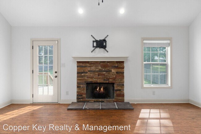Building Photo - 4 br, 3 bath House - 1845 Deerstand Drive