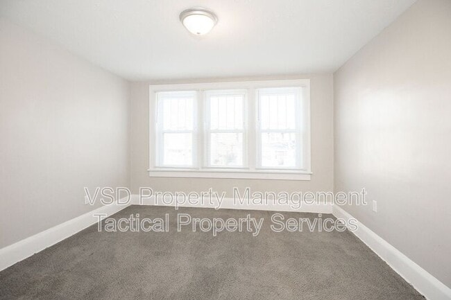 Building Photo - 2078-2018 18th St SW