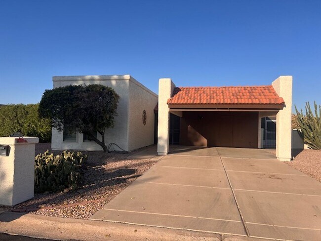 Building Photo - 25246 S Glenburn Dr