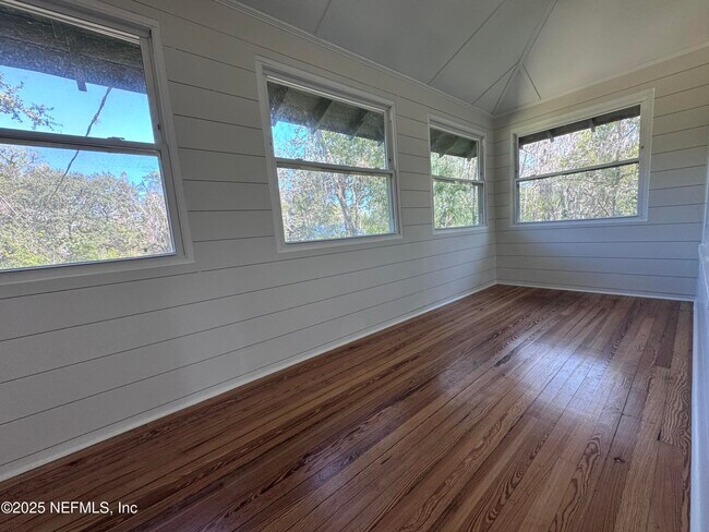 Building Photo - 2786 Fieldston Ln