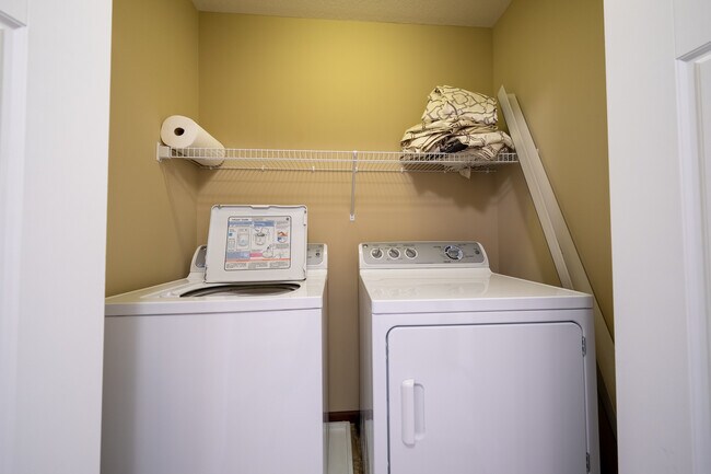 Building Photo - 1988 Commonwealth Blvd