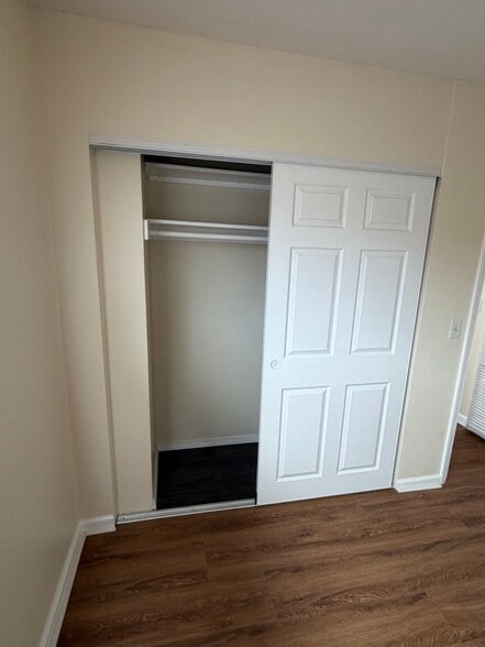 Building Photo - 7737 Bright Ave