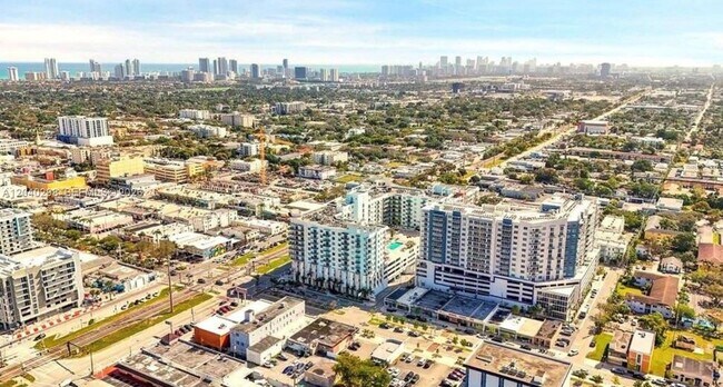 Building Photo - 140 S Dixie Hwy
