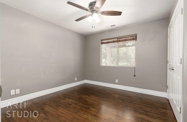 Building Photo - 357 W 225 S