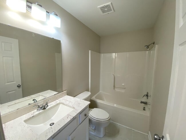 Building Photo - 2055 Cambria Dr