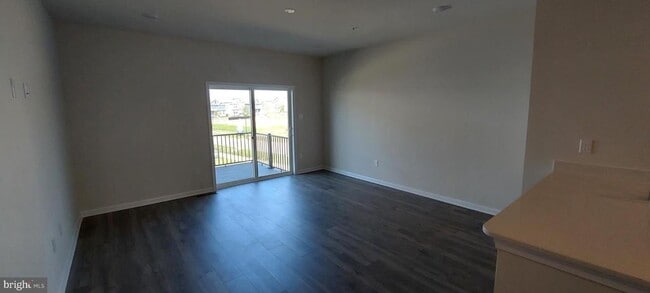 Building Photo - 296 Ensemble Wy