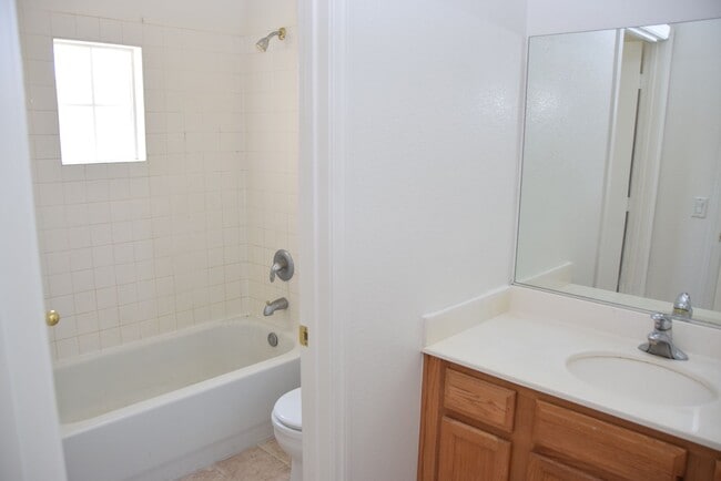 Building Photo - SPACIOUS AND ELEGANT TWO STORY HOME AT END...