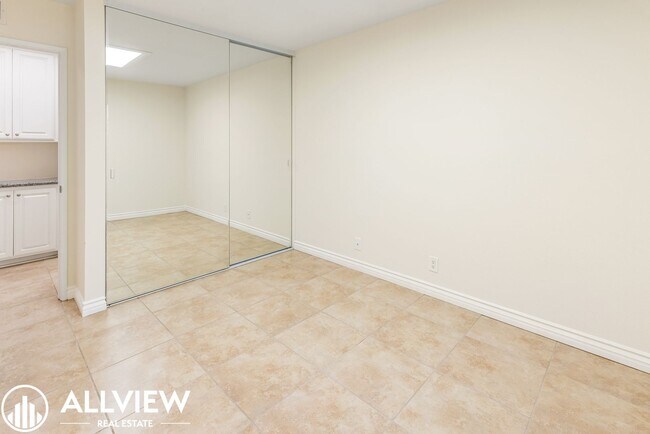 Building Photo - Elegant 3 Bed 2 Bath Home Available in the Heart of Woodbridge!