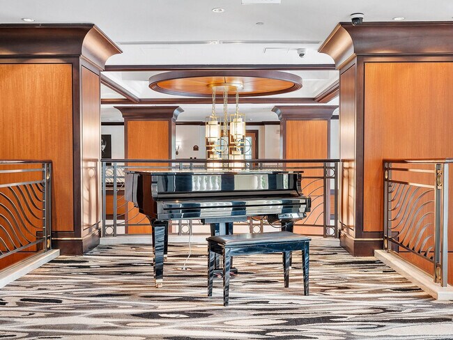 Building Photo - 610 W Las Olas Blvd