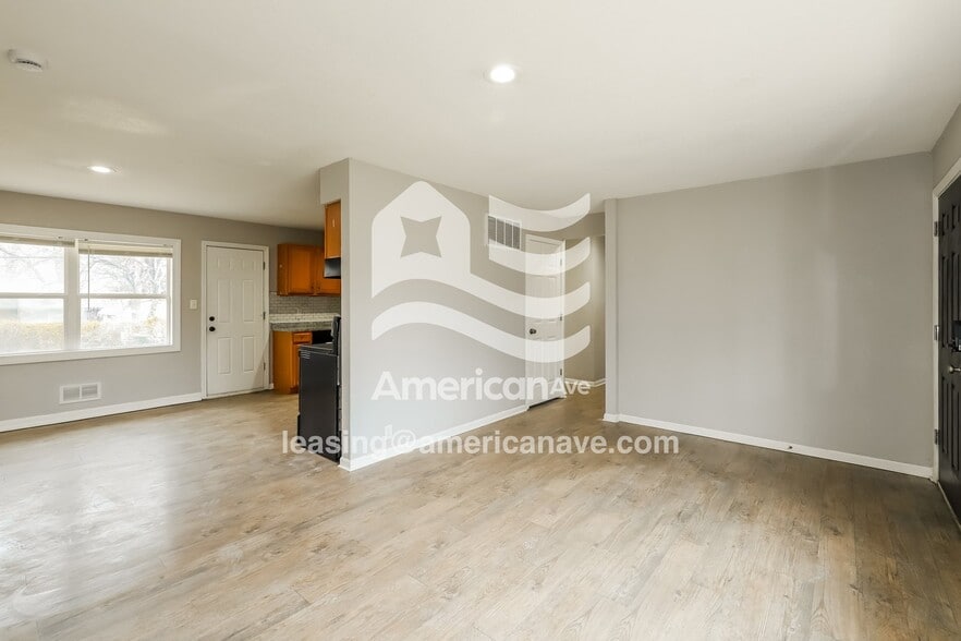 Building Photo - 11117 Bristol Terrace