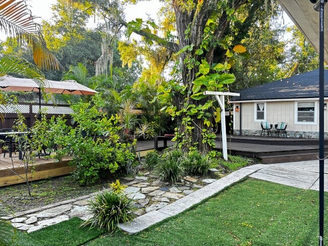 Yard - 117 W Flora St