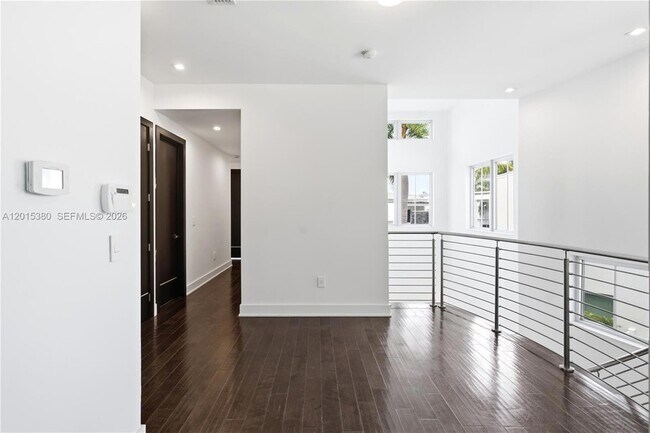 Building Photo - 8221 NW 34th St