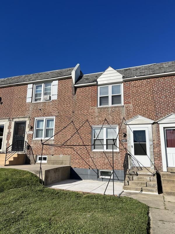 Primary Photo - 1369 Kimberly Dr