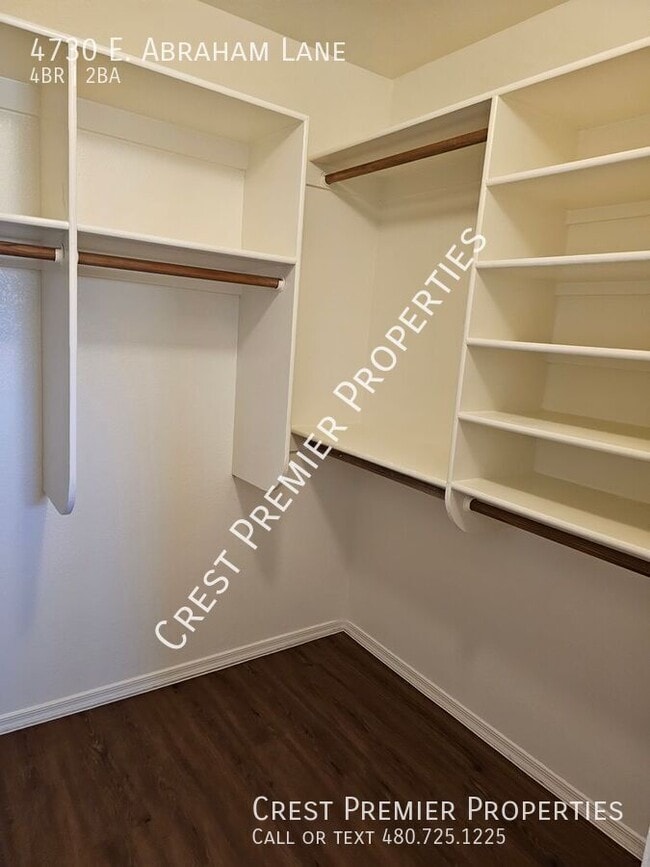 Building Photo - 4730 E Abraham Ln