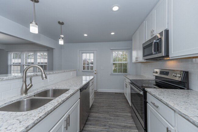 Floorplan - Indian Creek Apartments and Townhomes