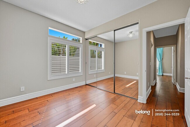 Building Photo - 4911 Amador Dr