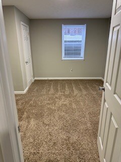 Building Photo - 401 Garden City Dr