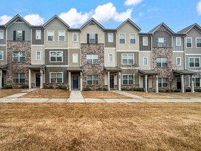 Building Photo - 1056 Bayrose Cir