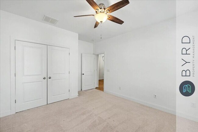 Building Photo - 9001 Sharpe Ct