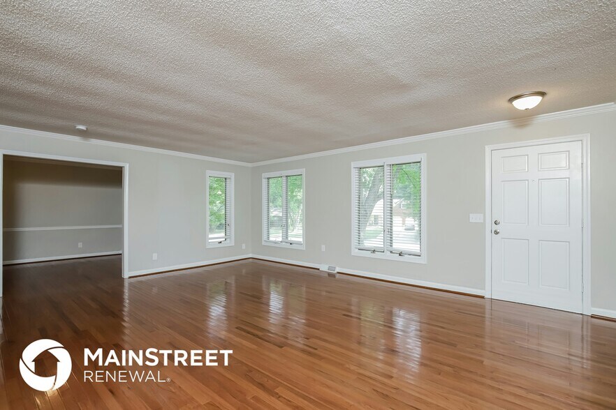 Building Photo - 23 Holly Crest Ct