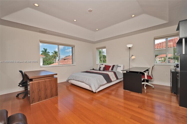 Building Photo - 6317 NW 113th Pl