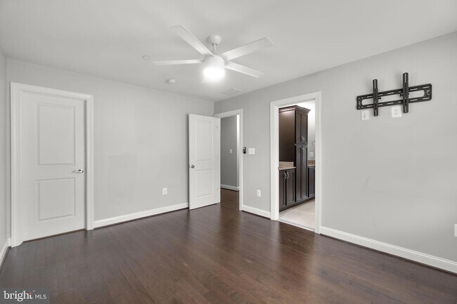 Building Photo - 945 Kayley Dr