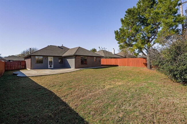 Building Photo - 11857 NW 7th St