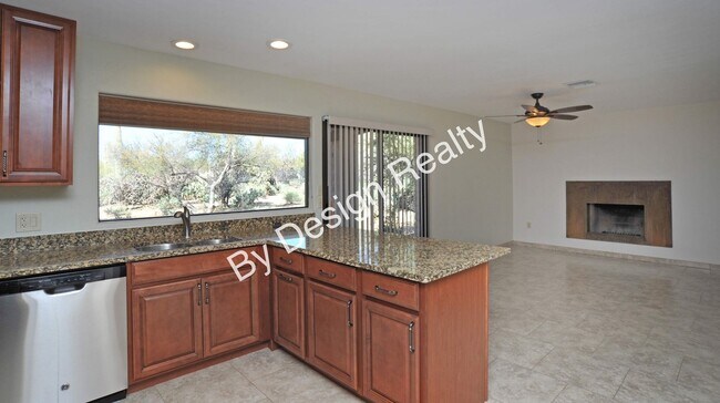 Building Photo - Remodeled Foothills Clusters 3 Bed 2 Bath